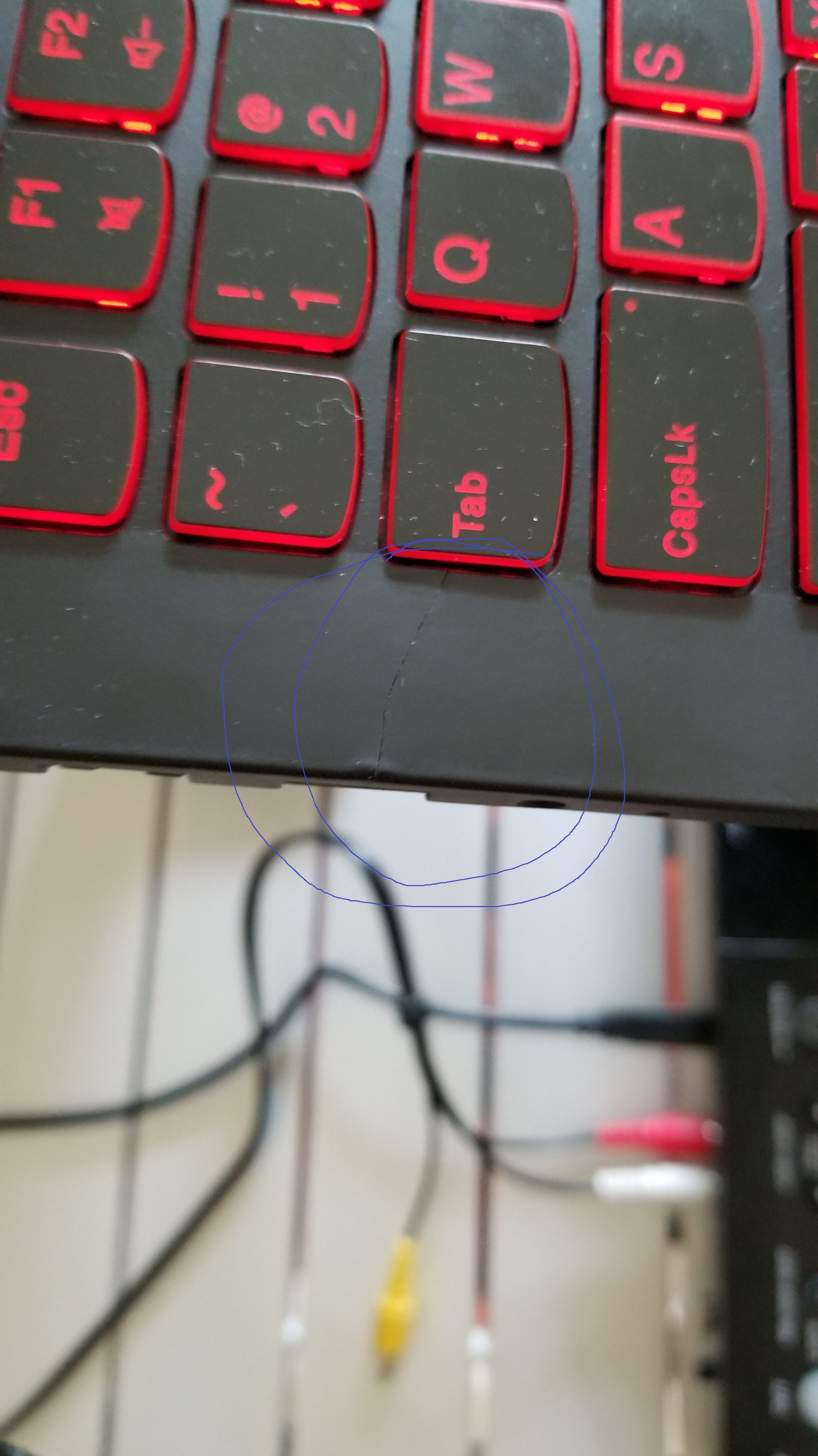 crack laptop