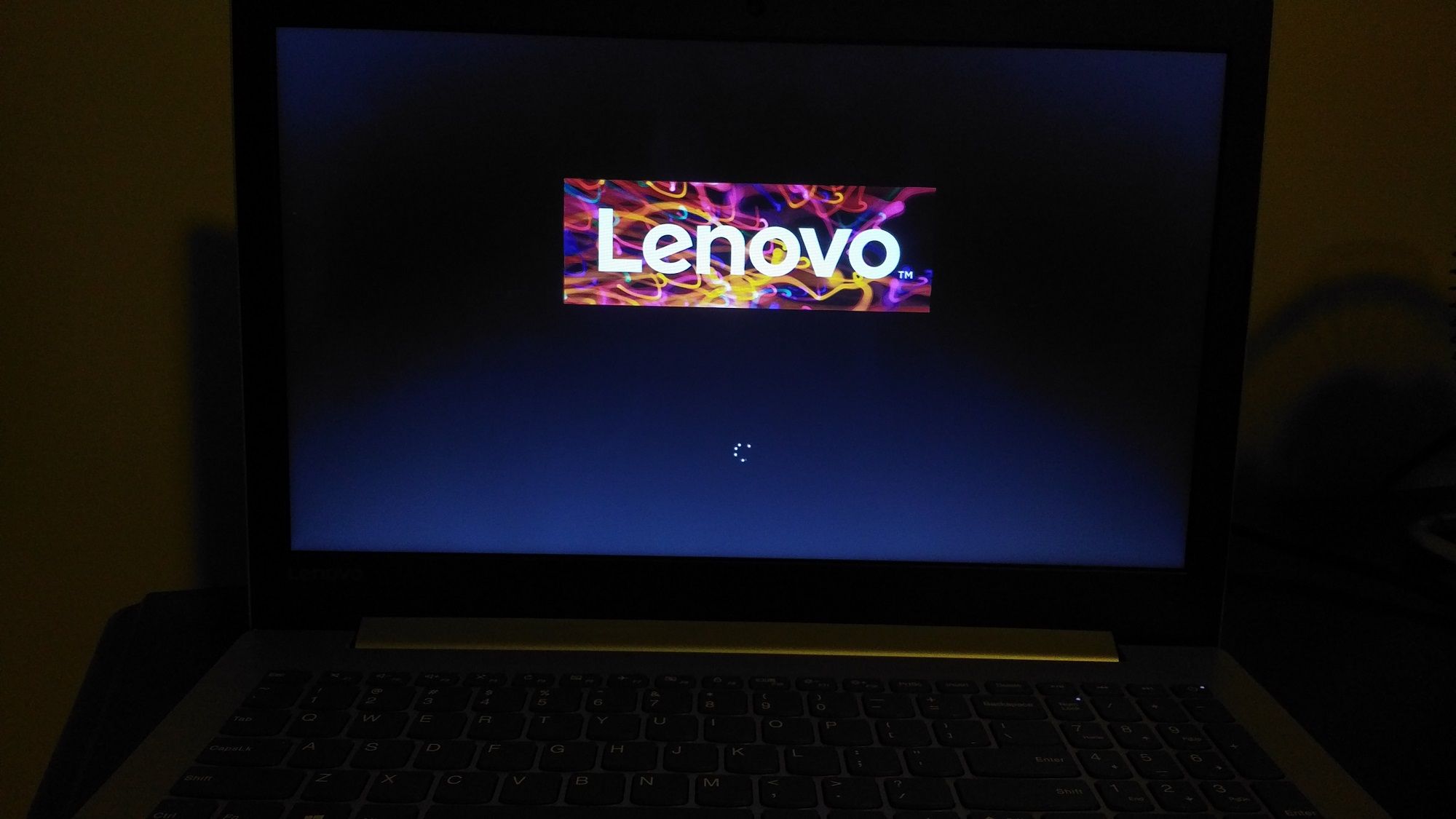 lenovo ideapad 320 - 15iap - Stuck on Lenovo Logo Screen-English Community